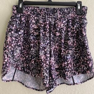 Lululemon Track That shorts 5” size 10